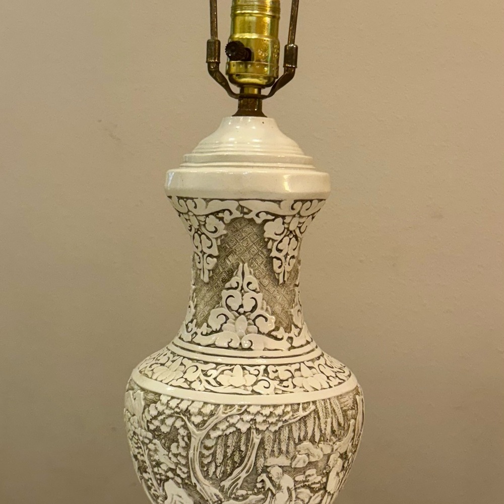 Chinese Table Lamp 1950’s Vintage No Shade works perfectly - Picture 9 of 10